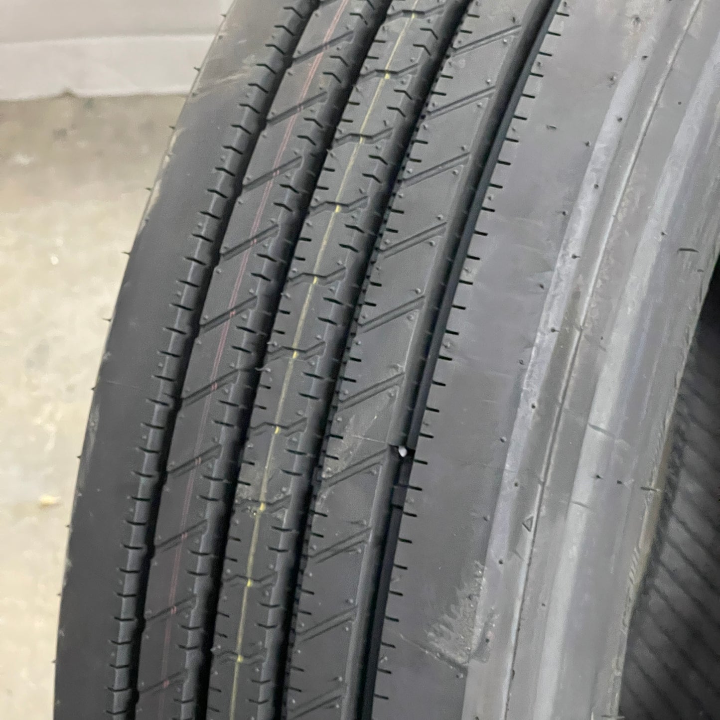 ROADMASTER RM272 Tire 215/75R17.5 All Season Tire 1310110245