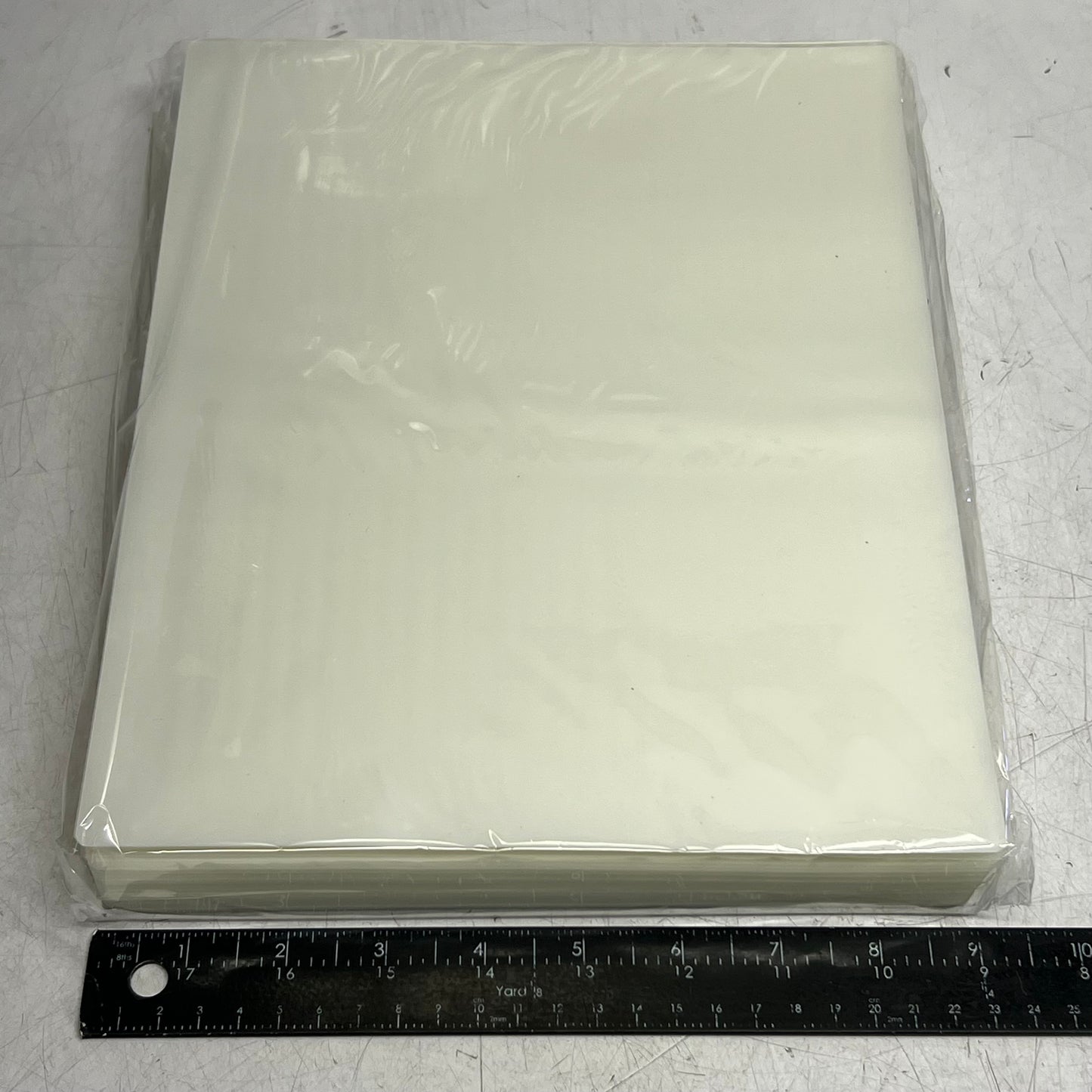 FELLOWES (250 PACK) Thermal Laminating Pouches Letter 3 MiL Sz 9" x 11.5" Clear 5406501