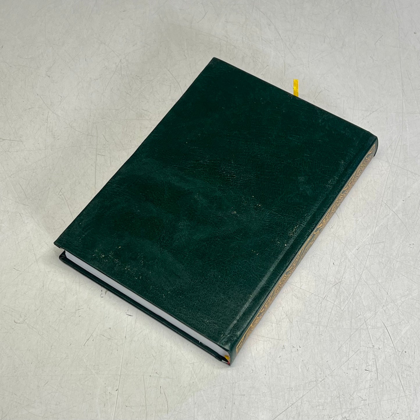 THE NOBLE QURAN Islam Text Hardcover Book W/ Ribbon Book Mark Green (New Other)