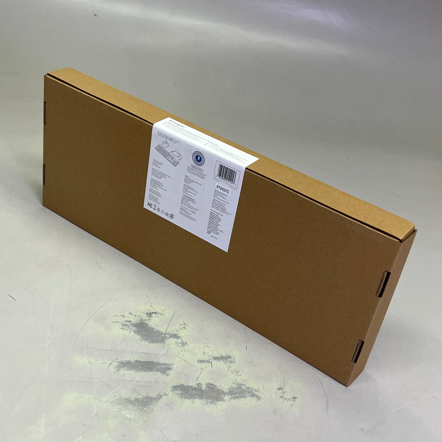 KENSINGTON Simple Solutions Wired Keyboard w/ Smart Card Reader Black K55115US