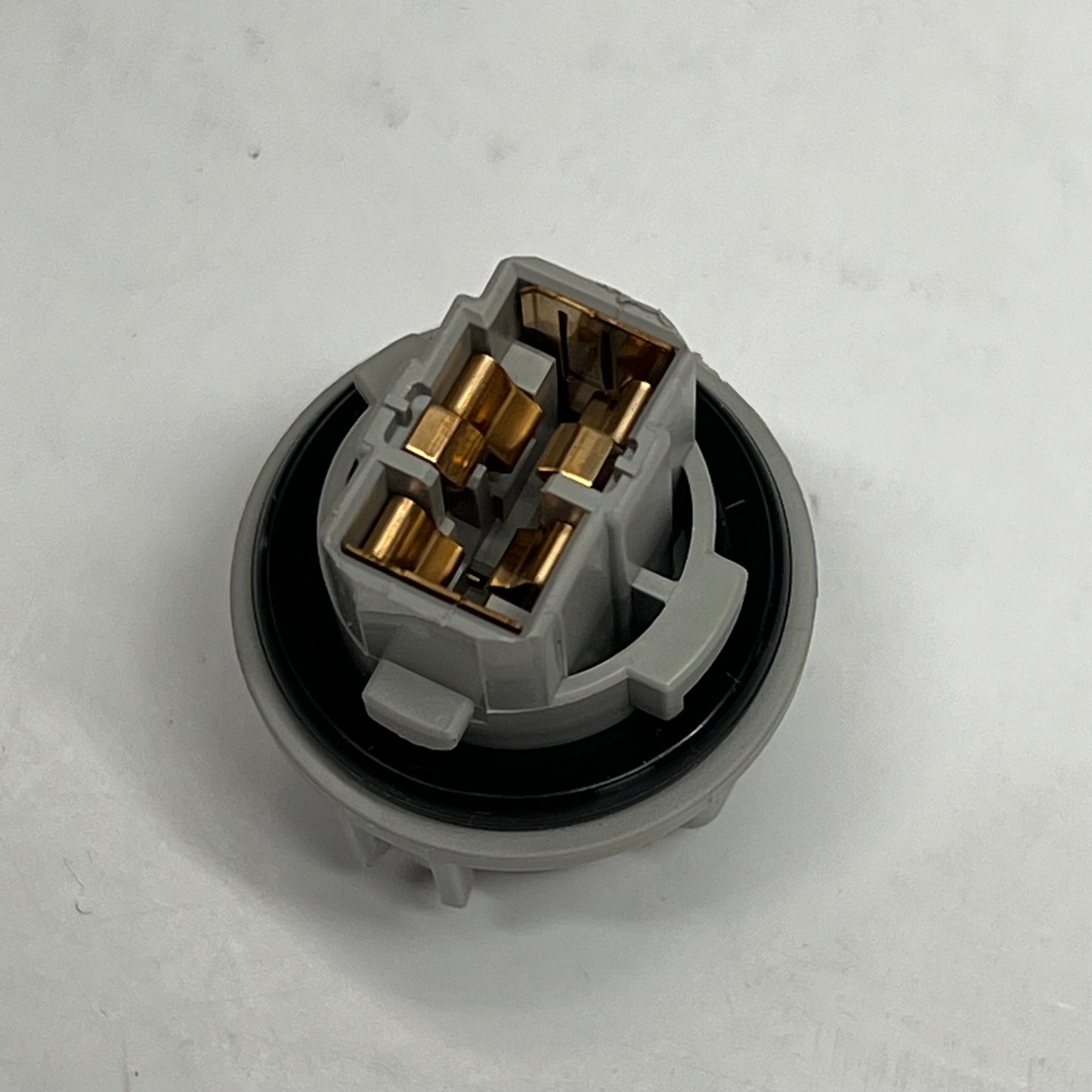 NISSAN Genuine OEM Socket Assy Turn Signal Light Socket 26243-9B91A
