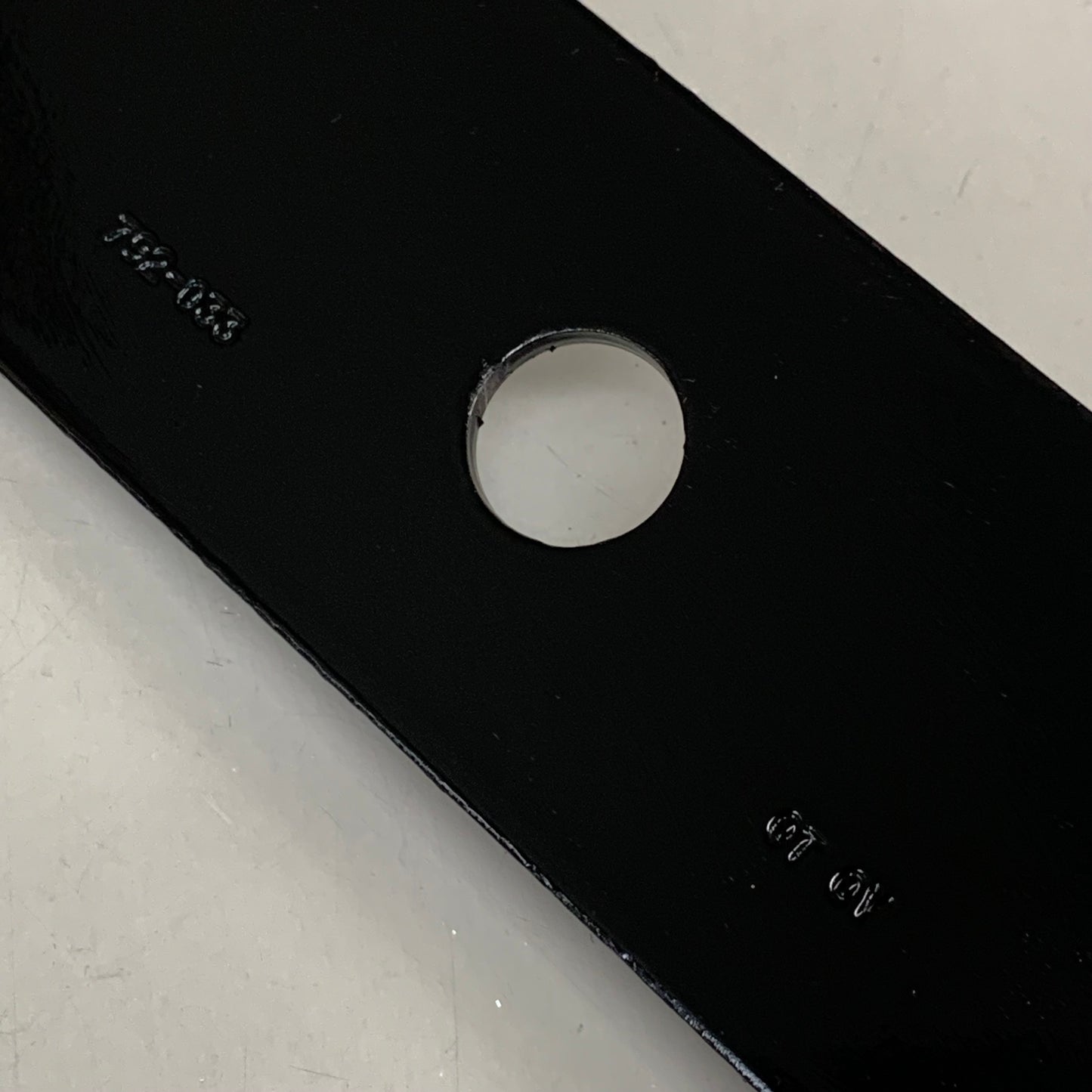 OREGON (6 Pack) Mower Blade for Exmark 24- 1/2" Black 792-033