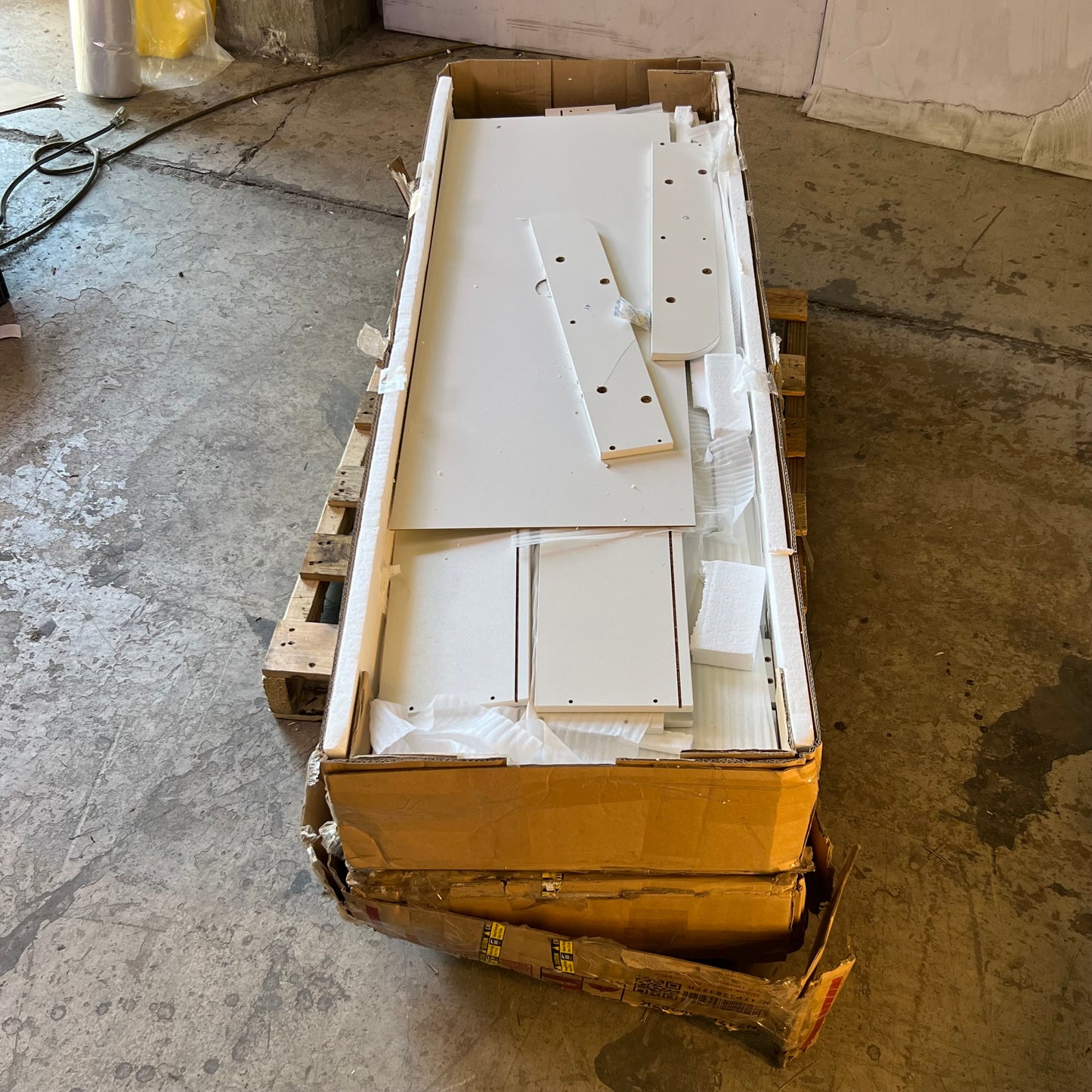 ZA@ Pallet of CADDEN BROS (2 Cabinets) Kitchen Cabinet White N717P338328K (AS-IS, Damage)