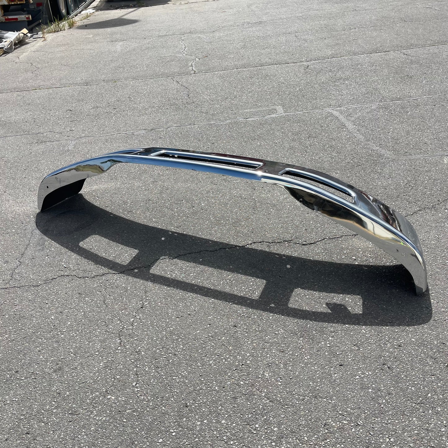 ZA@ MIXED Front Bumper for Ford F-650/F-750 Chrome 2005-2014 (AS-IS)