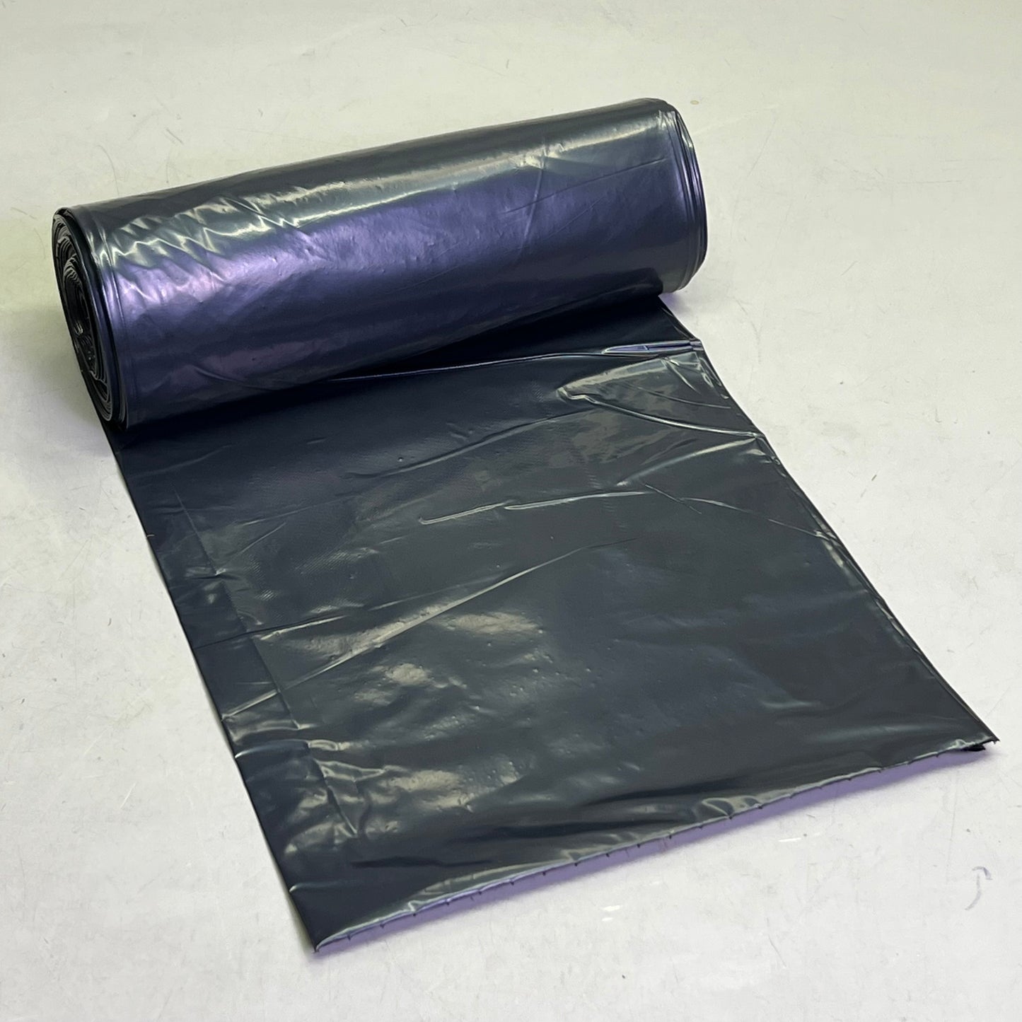 HEFTY (20 Bags) Contractor Heavy Duty Clean up Bags 45Gal, Black ZR0501826