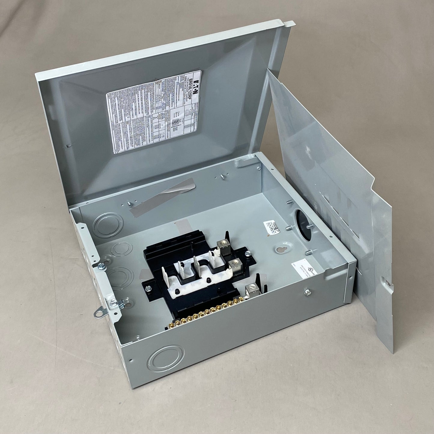 EATON CORPORATION Main Lugs Load Center 13"x11"x3.56" Grey BR816L125RP