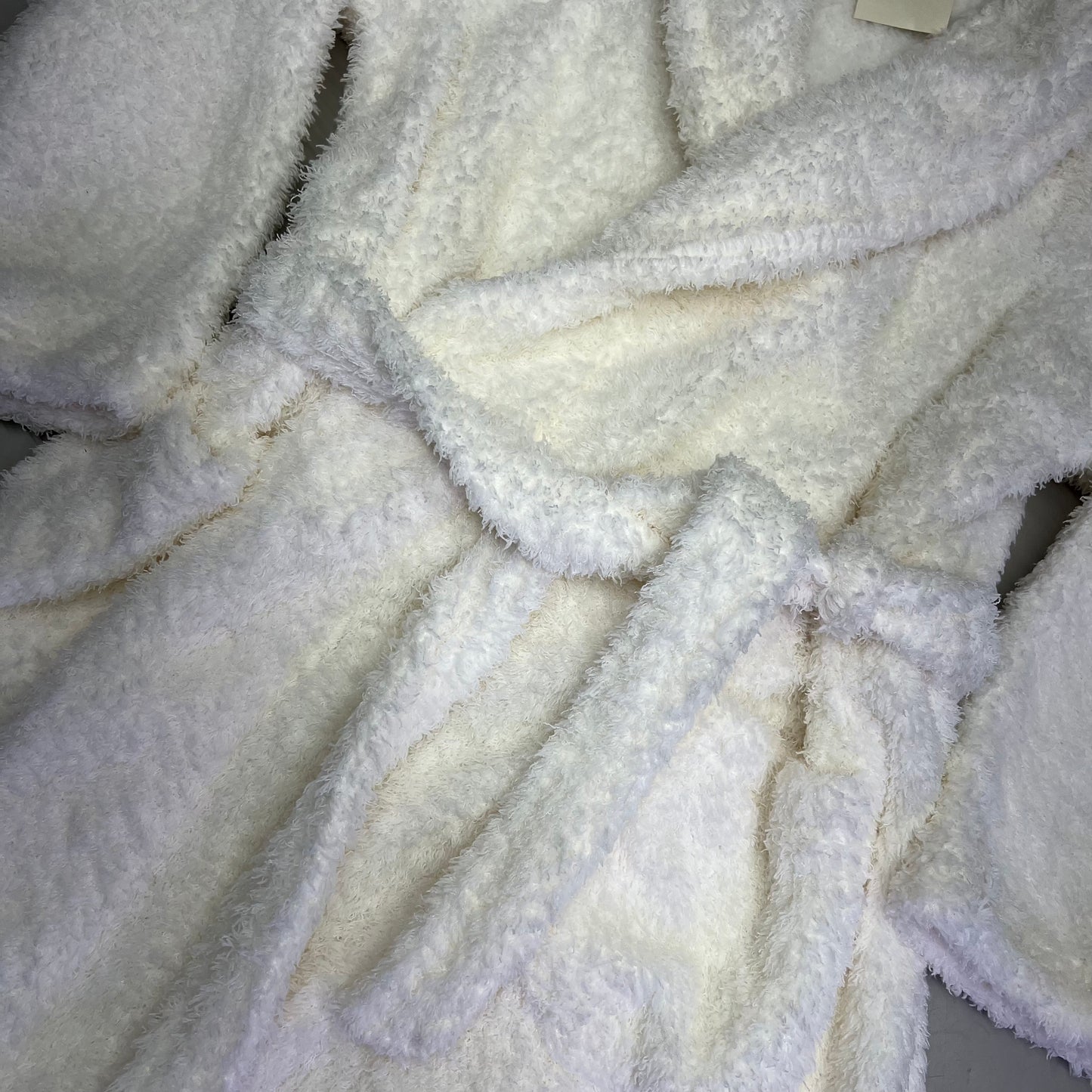 ULTA BEAUTY 2023 Long Sleeve Plush Tie Robe Gift Tag Women's Sz L/XL White