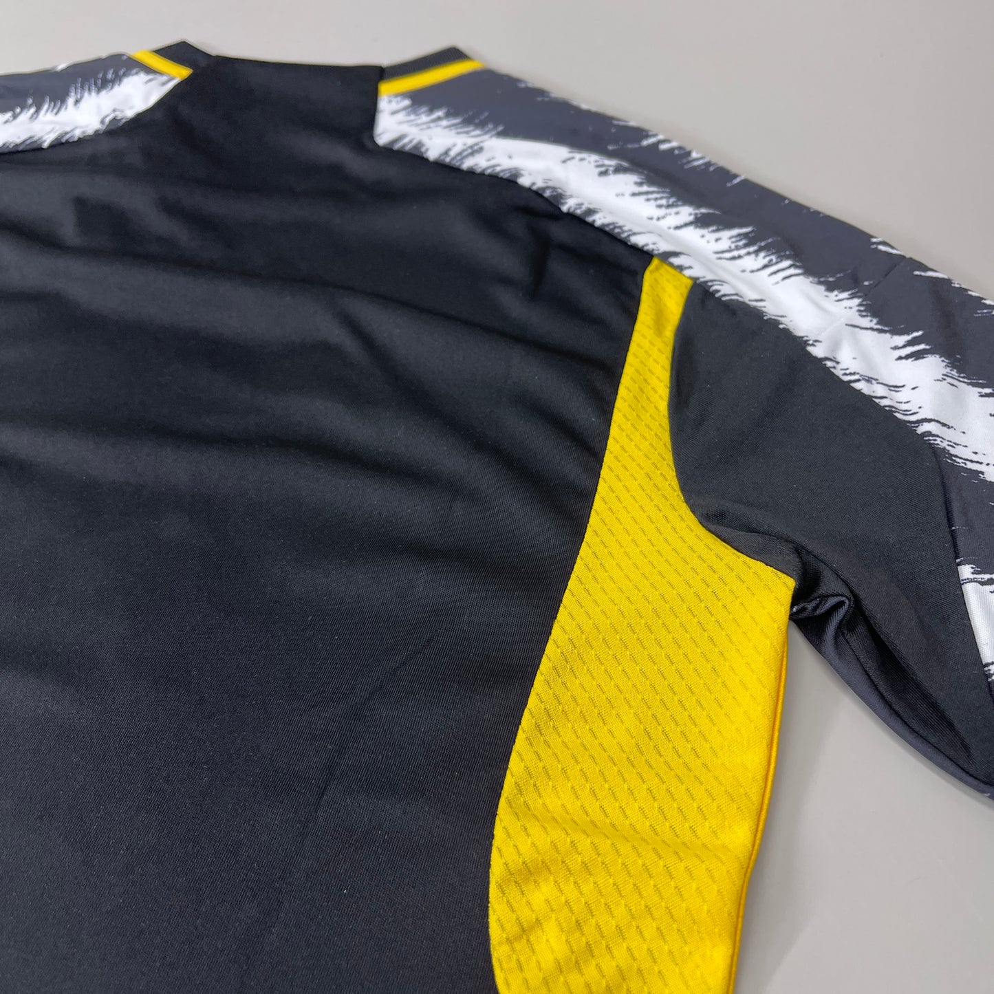 Z@ ADIDAS 2023/2024 Juventus Home Soccer Jersey Sz Youth L (13-14Y/164) Black/White/Yellow (New)