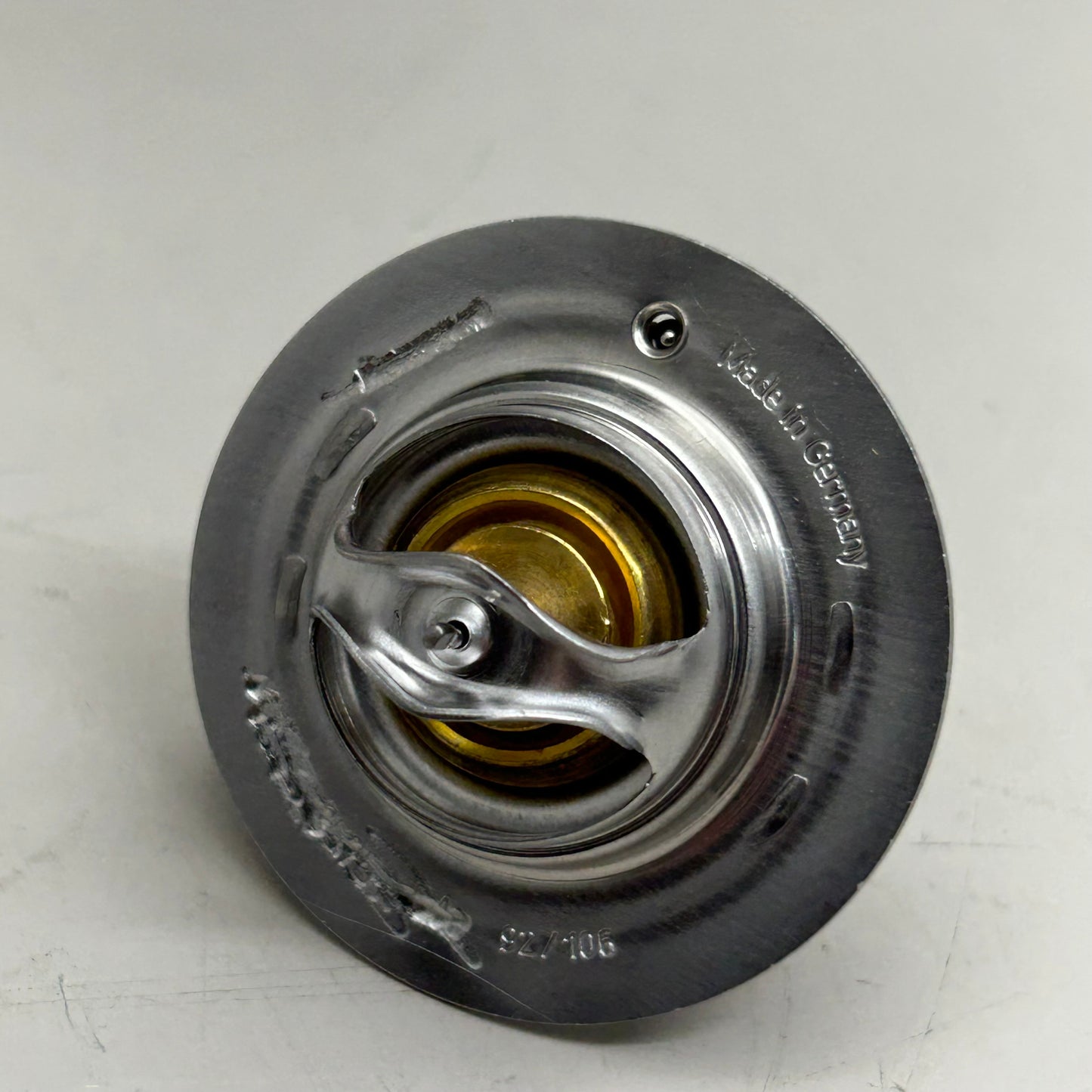 MAHLE Engine Coolant Thermostat Replacement Part For Ford & Mazda TX788D