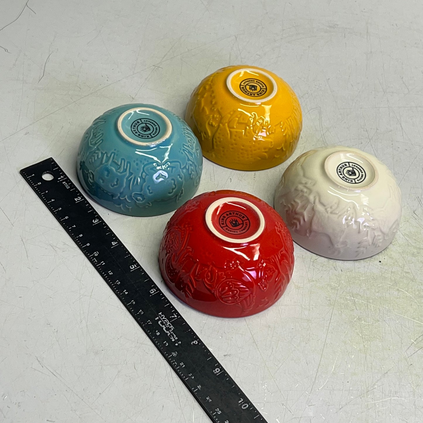 ZA@ KING ARTHUR  (SET OF 4) In The Farmyard Prep Bowls 6oz Cap Red/Yellow/White/Blue 51245