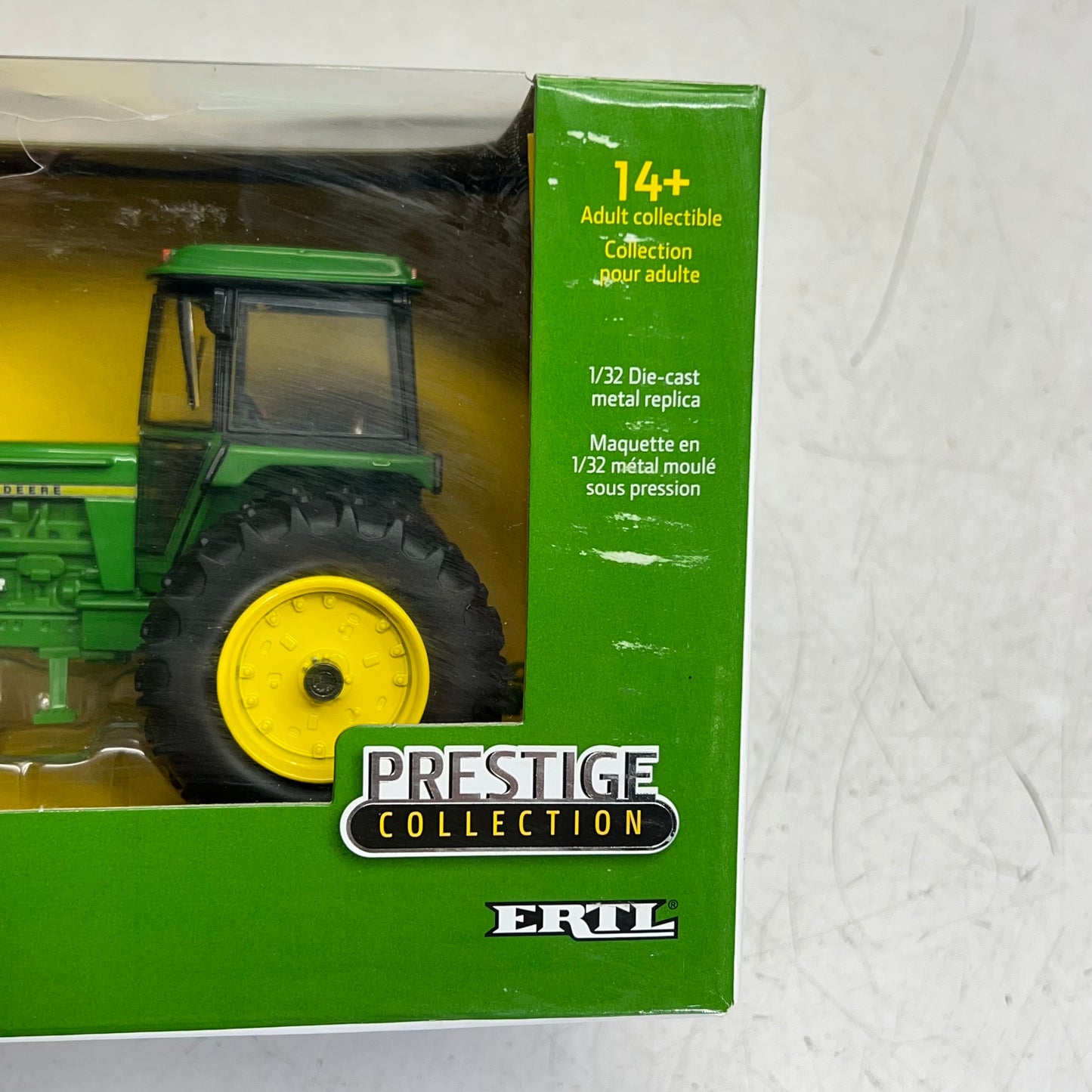 JOHN DEERE Prestige Collection Tractor 1/13 Die-cast Metal Replica Green 4430