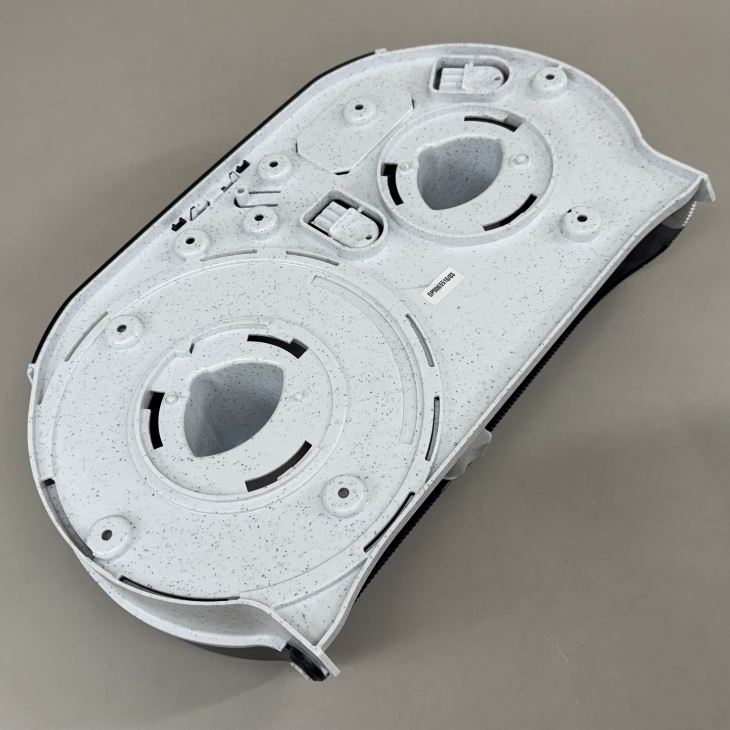 EMPRESS Twin Dispenser For 9" Jumbo Bath Tissue 19"X9"x5" Black/White EMP4000