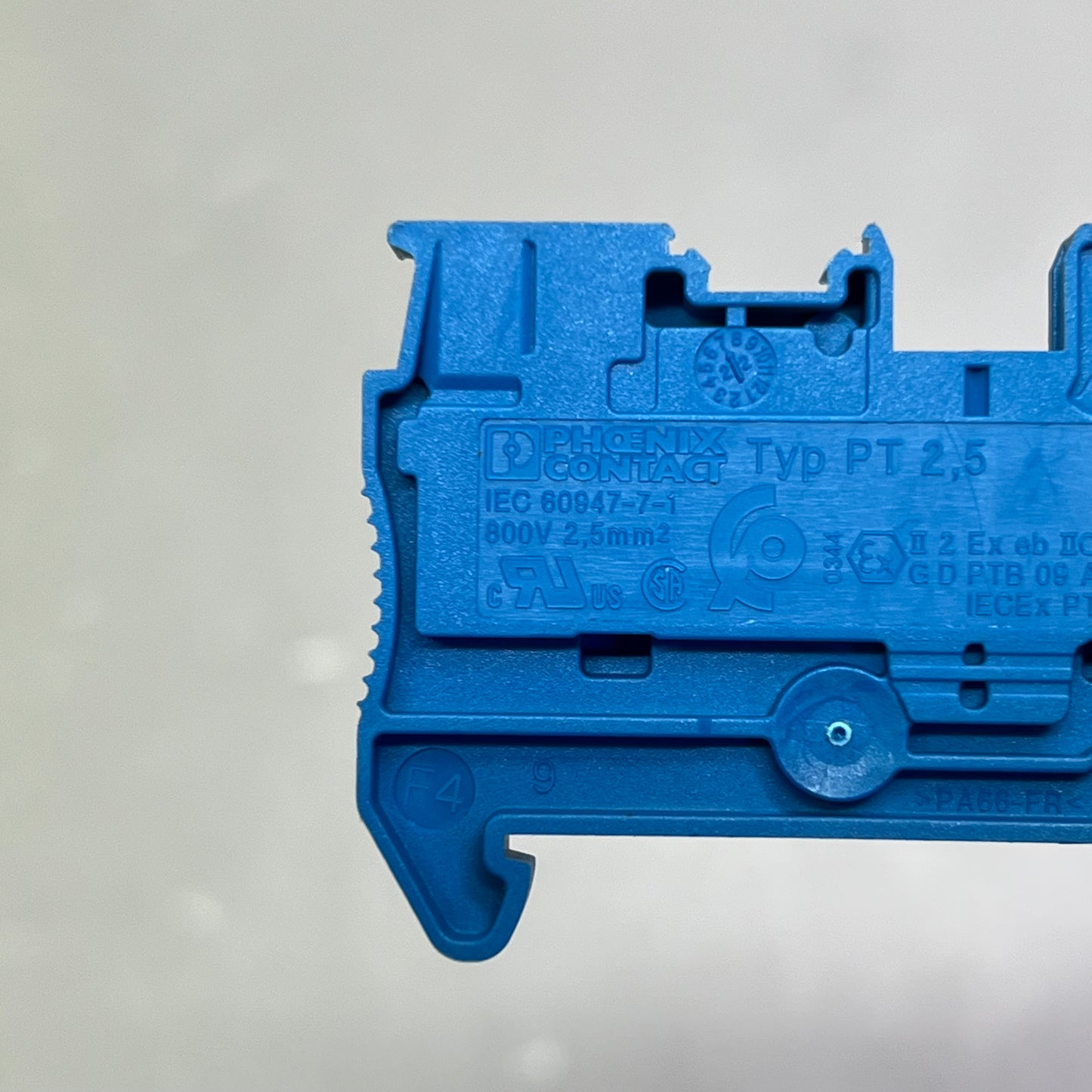 PHOENIX CONTACT Feed Through Terminal Block 1 Deck Level  PT 2.5 BU Blue 3209523