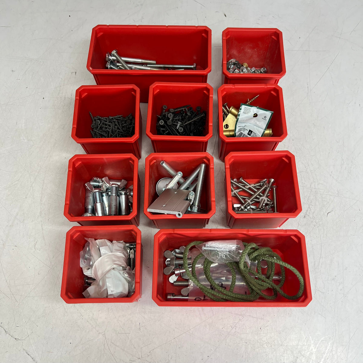 ZA@ MILWAUKEE Packout Case W/ Hardware 20"x14"x5" Red/Black (Used)
