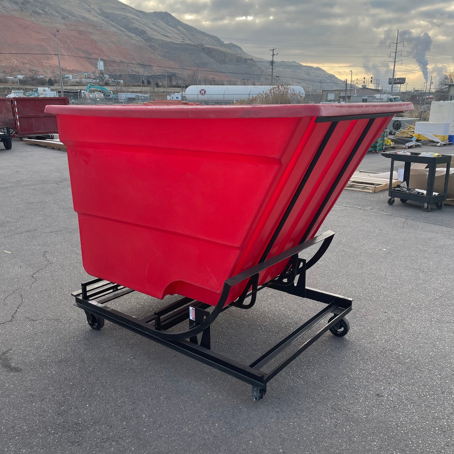 ZA@ Pallet of BAYHEAD Tilt Truck Trash Cart 75”x61”x50” Red (AS-IS)