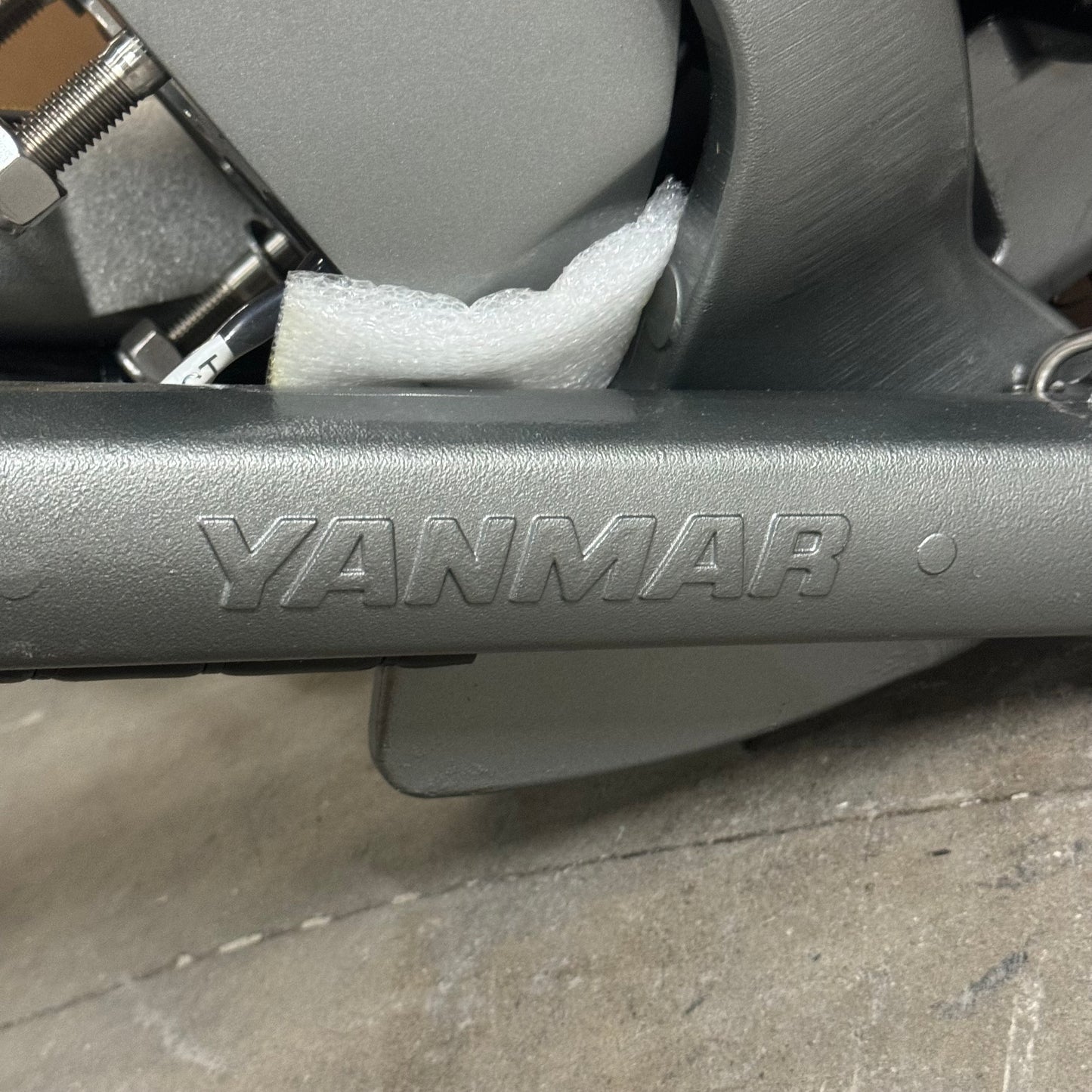 YANMAR Boat Motor High Performance Marine Propulsion System ZT370 H-E