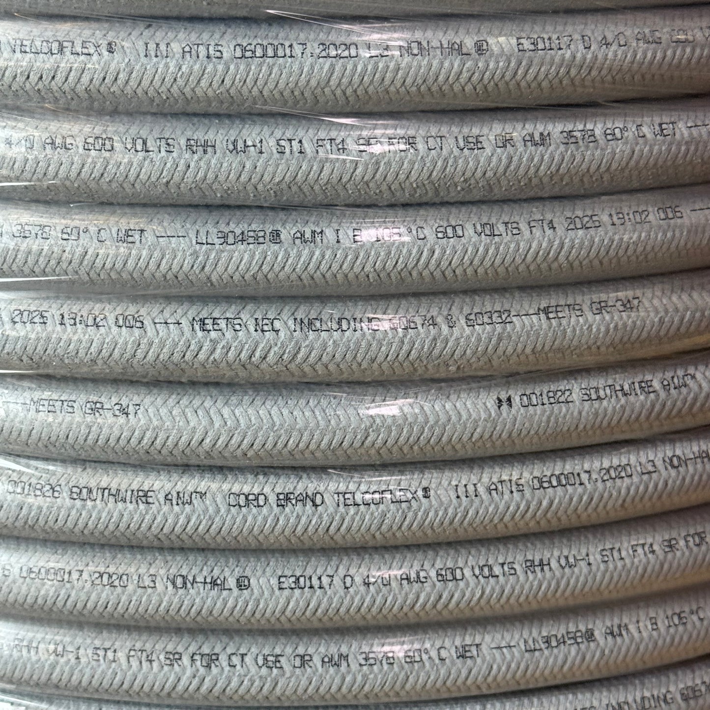SOUTHWIRE Telcoflex lll 4/0 AWG Power Cable Grey 600V Sz 350 ft