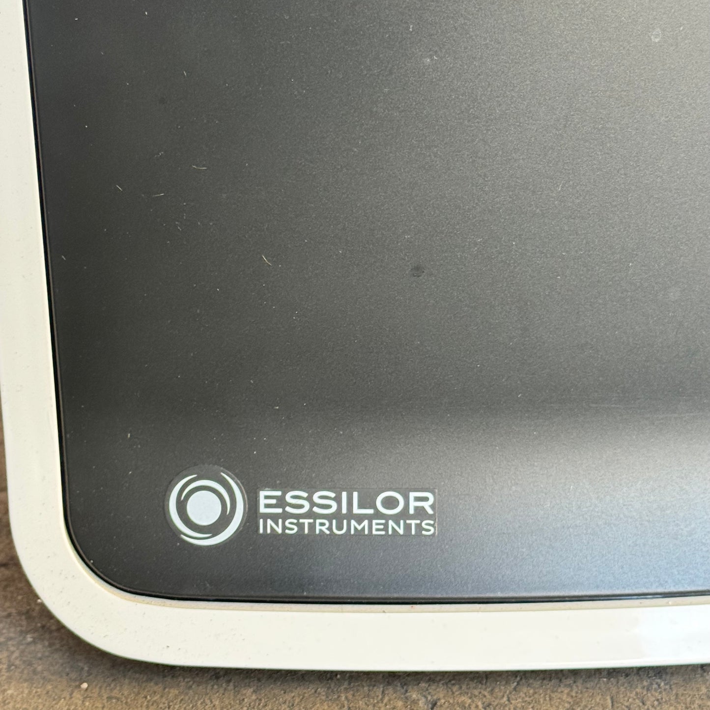 ESSILOR INSTRUMENTS Vision-S 700 Refraction Station Optical Equipment Pre-Owned