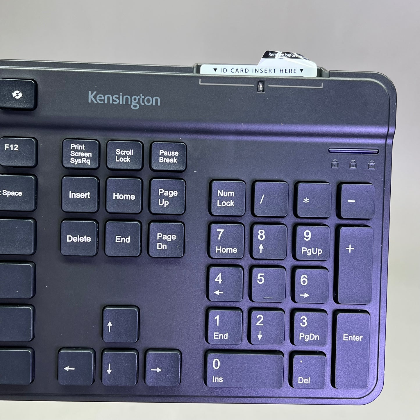 KENSINGTON Simple Solutions Wired Keyboard w/ Smart Card Reader Black K55115US