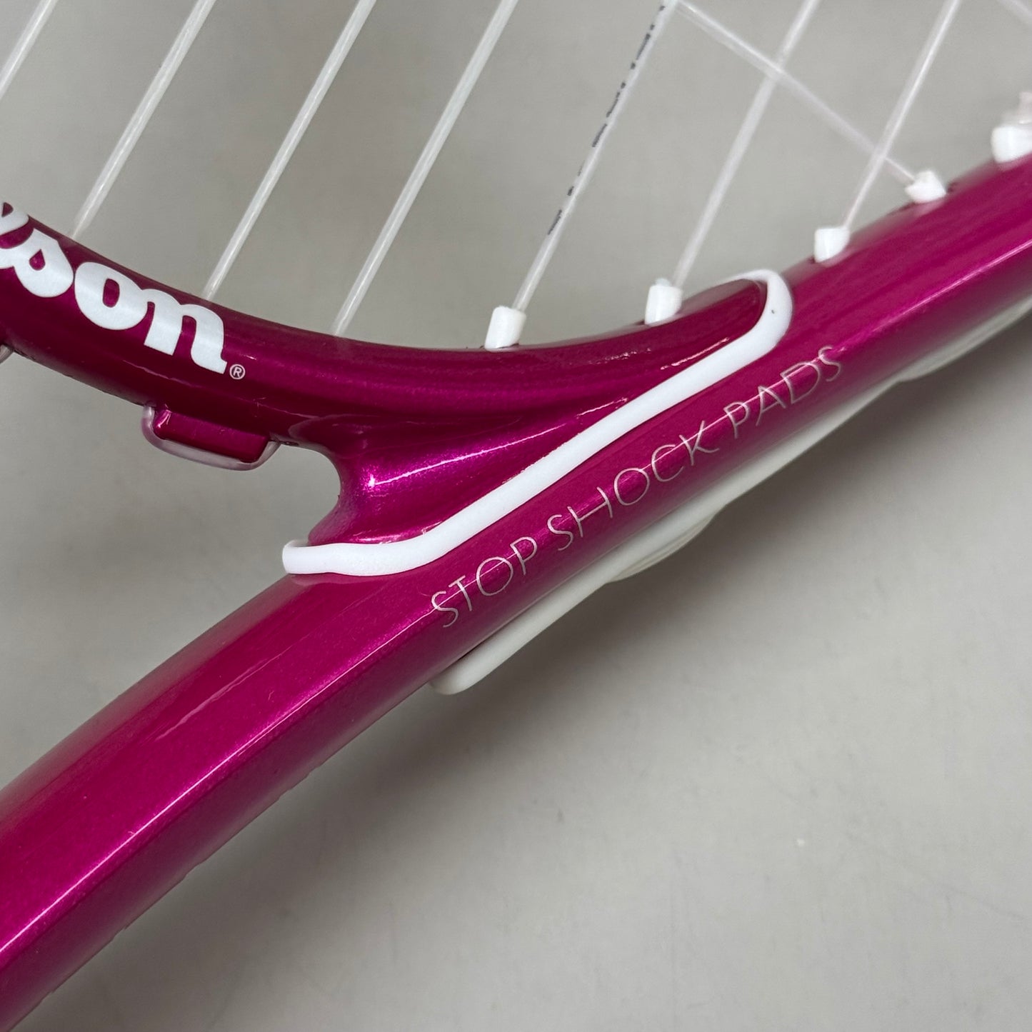 WILSON Intrigue Adult Tennis Racquet Grip 4 1/4" 113 Sq In 8.9 Oz Pink/White WR083520U2