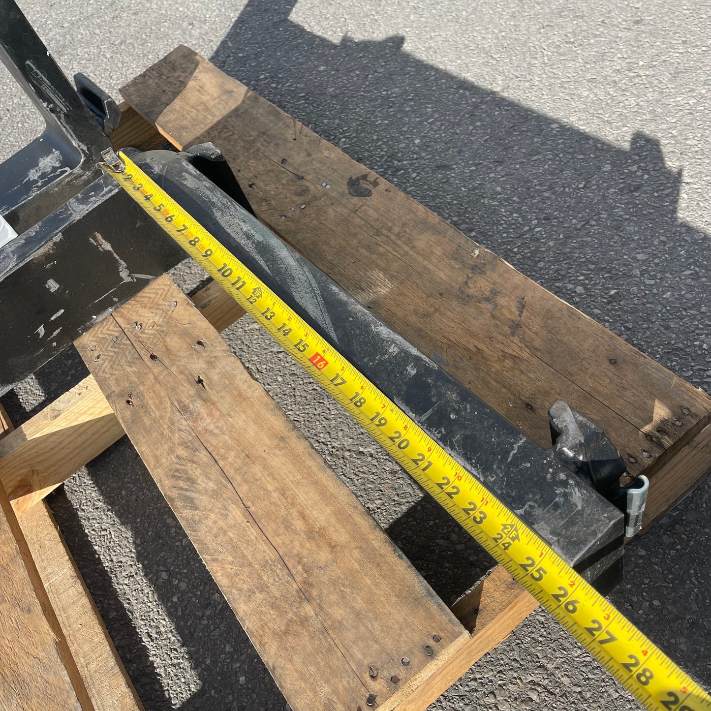 Z@ UNBRANDED Heavy-duty Forklift Forks 50”x5" (Used)