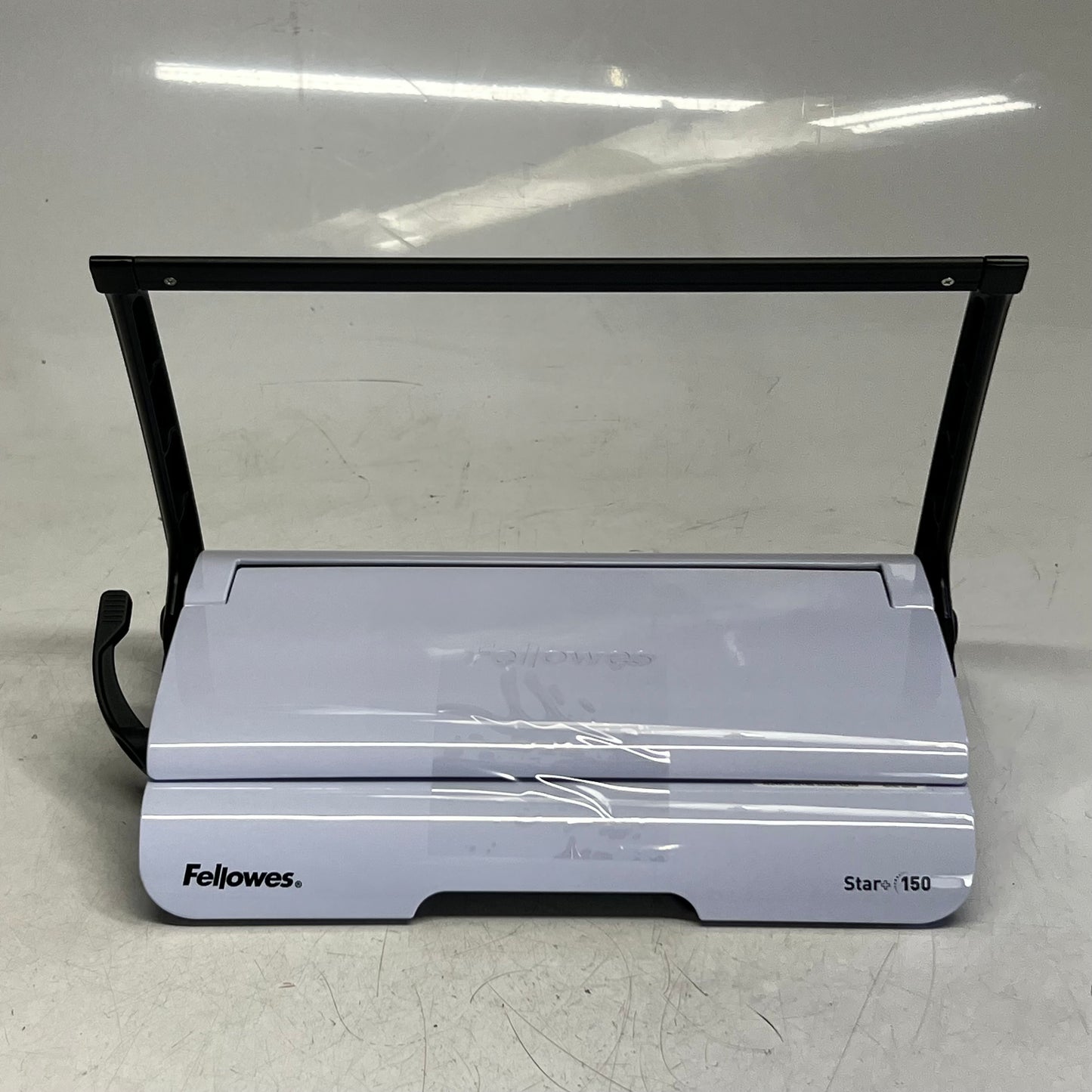 FELLOWES Star + 150 Comb Binding Machine Sz 14.5"L x 9.5"W, White CRC5006501
