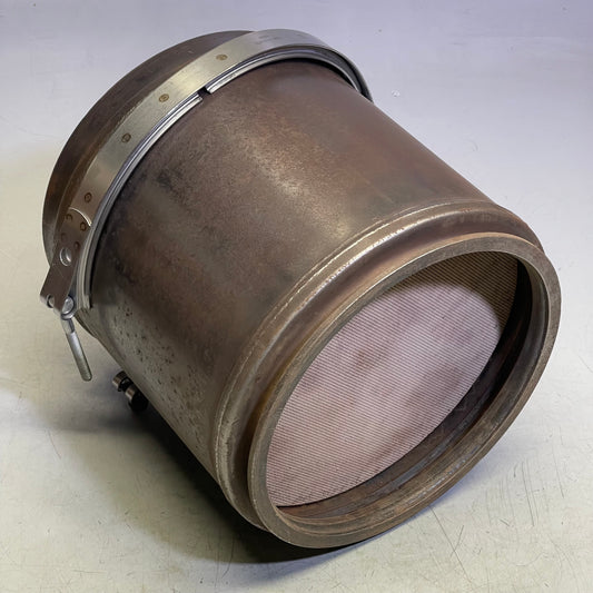 ZA@ Pallet of DETROIT DIESEL Particulate Filter 6804914194 (AS-IS)