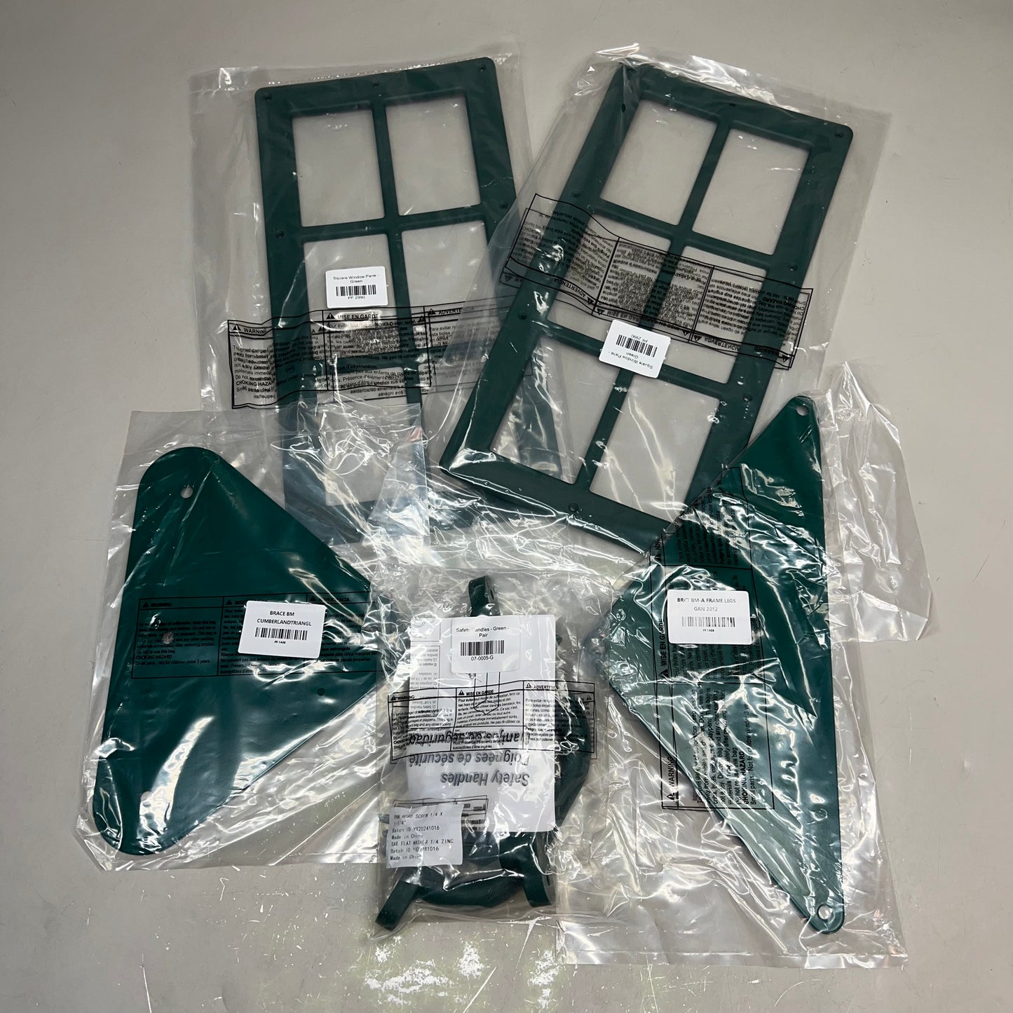 GORILLA PLAYSET Extreme Duty Swing Set Assey W/ Hardware & Rock Climbing Rocks