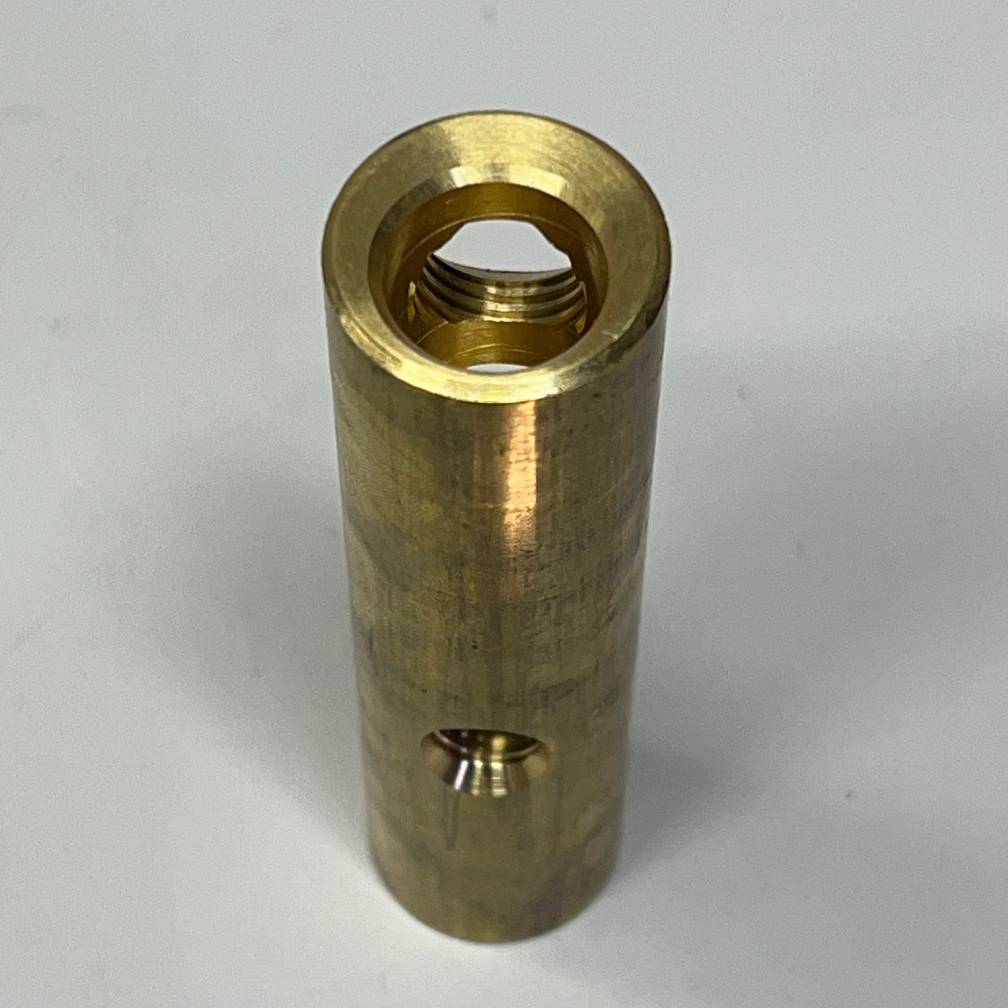 LEVITON Double Set Screw Termination Female #2 -2/0 AWG 16 Series Green 16D31-UG