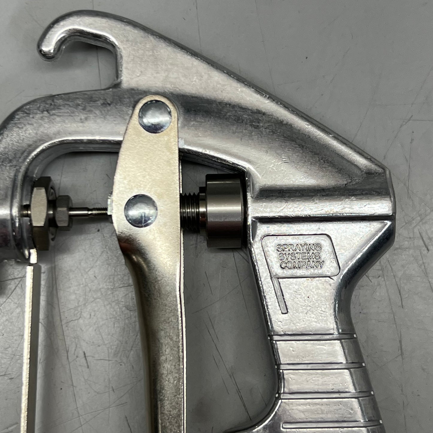 SPRAYING SYSTEMS CO. Spray Gun w/ Shut-Off Silver AA23L-45885-SS GUNJET