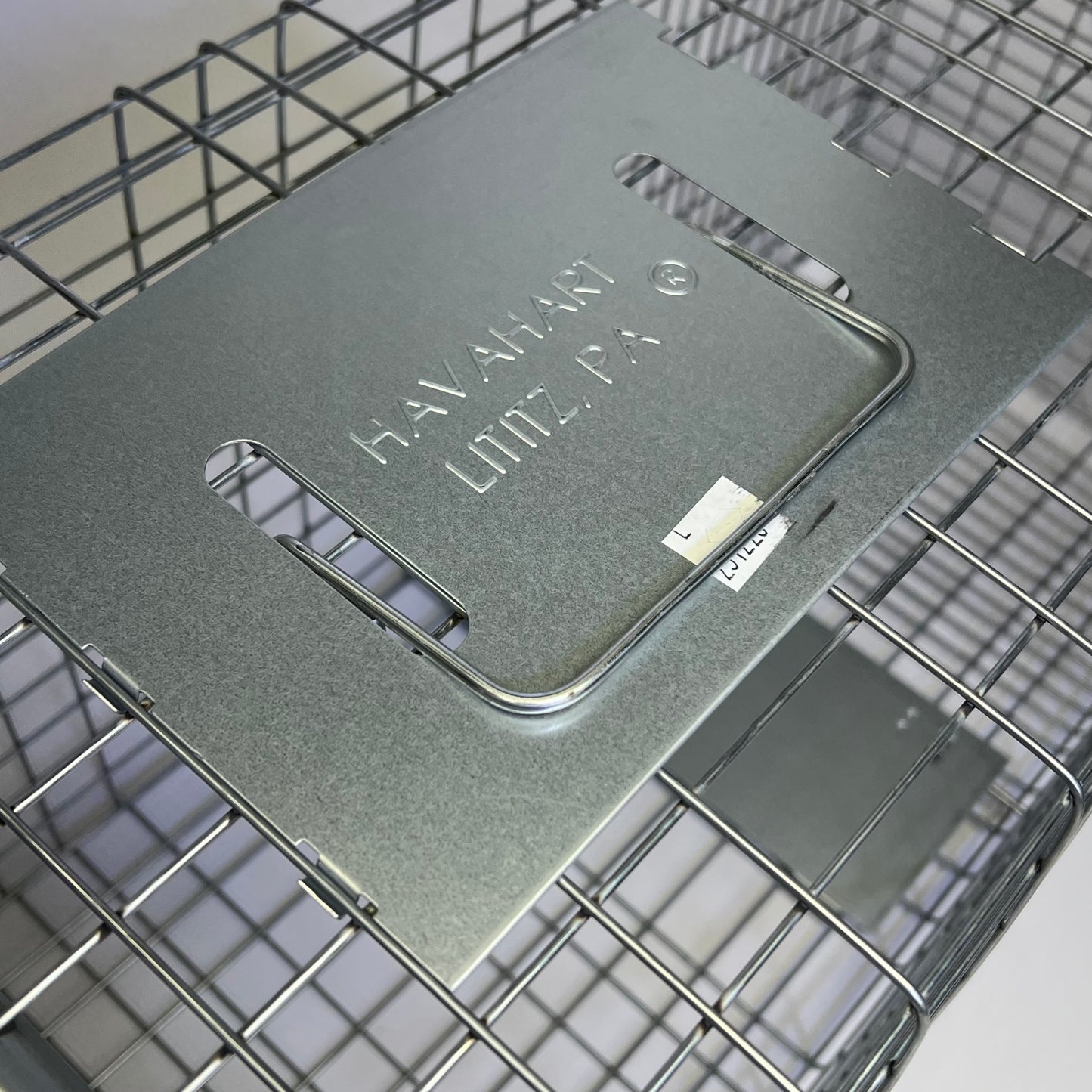 ZA@ HAVAHART All Metal One-Door Trap For Feral Cat Or Small Animals Grey 1079SR C