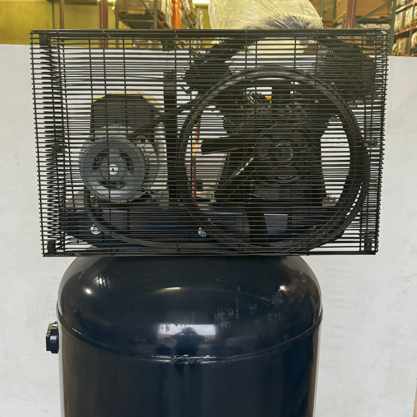 ZA@ CAMBELL HAUSFELD 5 HP Two Stage Air Compressor MC036401AV 56S34D5M (AS-IS, Damage Fan)