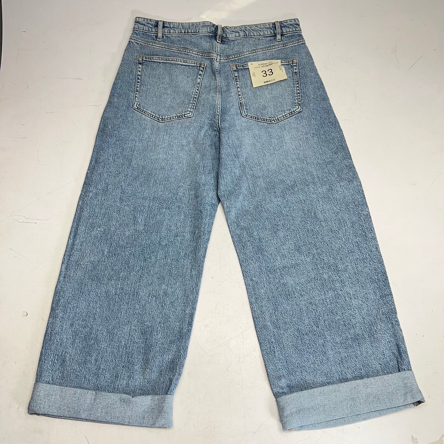 RW & CO Slouchy Mid-rise Jeans Cuffed Legs Women's Sz 33 Light Wash 490771