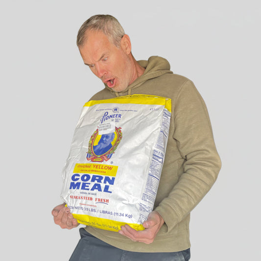 ZA@ PIONEER  Enriched Yellow Corn Meal Ingredient 25 lb Bag Yellow L