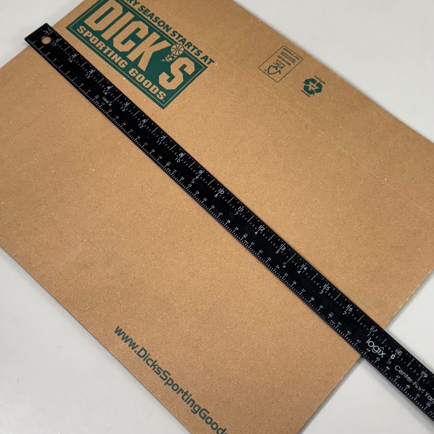 ZA@ DICKS SPORTING GOODS (100 PACK) Medium Clothing Boxes 17"x11"x2-1/2"