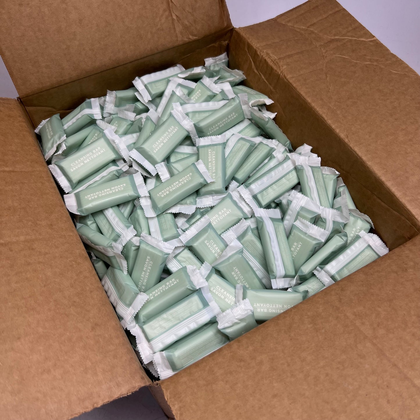 ZA@ FLUENT (600 PACK) Soap Bar 0.60 Fl. Oz. Green MSB003