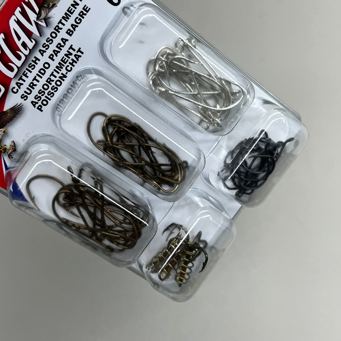 EAGLE CLAW (3 PACK) Wide Catfish Assortment Hooks Size Range From #4-1/0 67pc L617