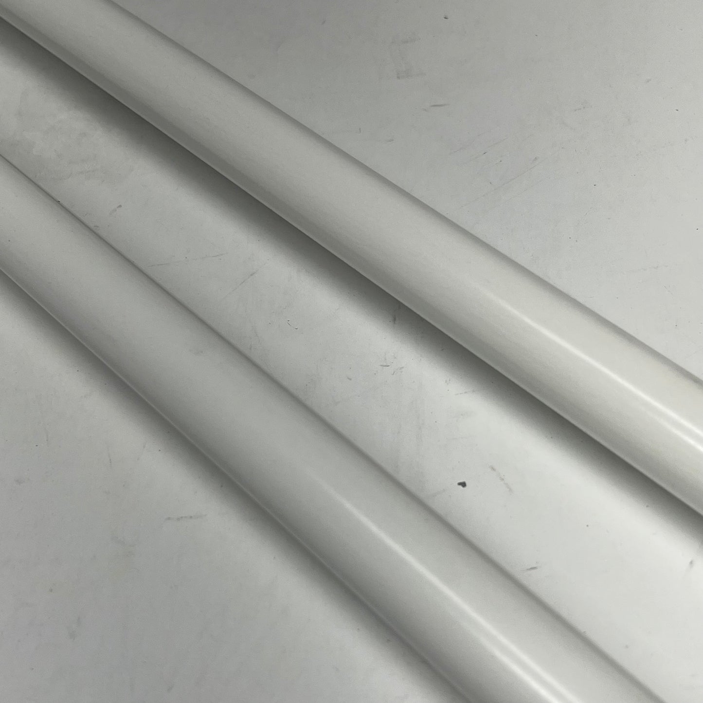 SPARTA (2 PACK) Color Code Fiberglass Handle 60" 3/4" Thread White 40225EC02