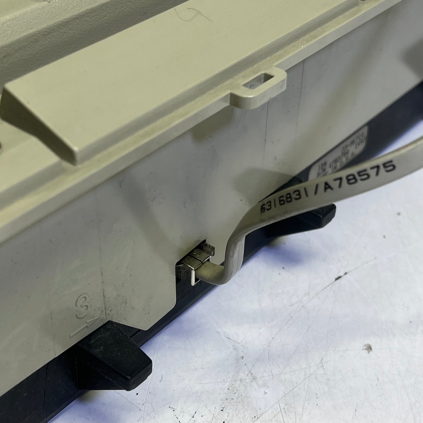 ZA@ IBM Cash Till Pop Drawer 20"x19"x4" Tan (Pre-Owned)