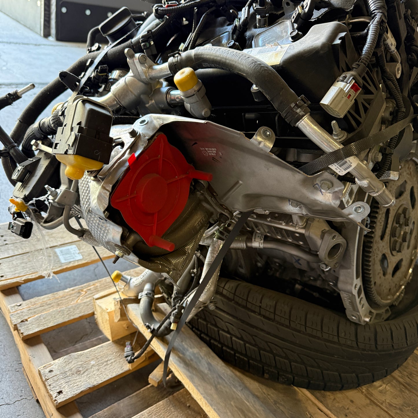 ZA@ MOPAR (Some Damage, but Never Used) Jeep Wrangler Engine (Electric / Gas?) 2020-23 04893726CB 2.0L L4 (AS-IS)