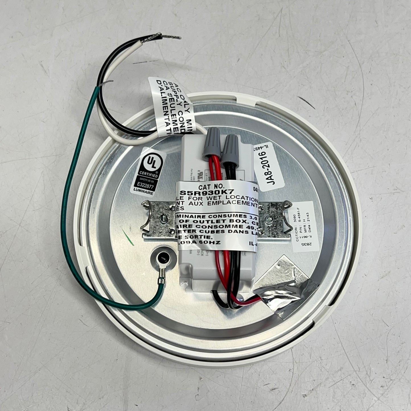 SIGNIFY Lightolier Surface Mounted Led  5" 600LM 90CRI 3000K White S5R930K7