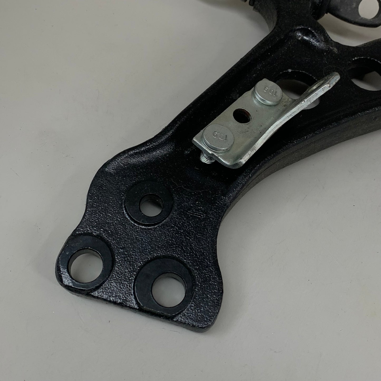 MOOG Front Lower Control Arm Driver Side Lexus & Toyota Models RK640191