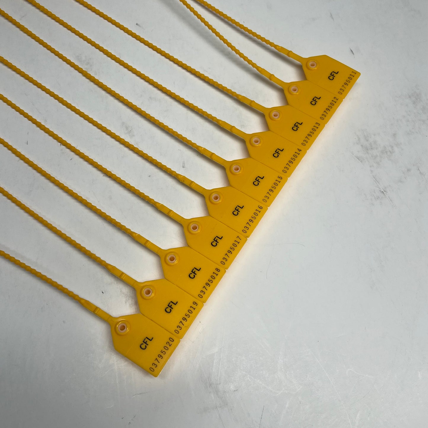 ZA@ CHEROKEE FREIGHT LINES  (1000 PACK) Heavy Duty Zip Ties 17.5" Yellow