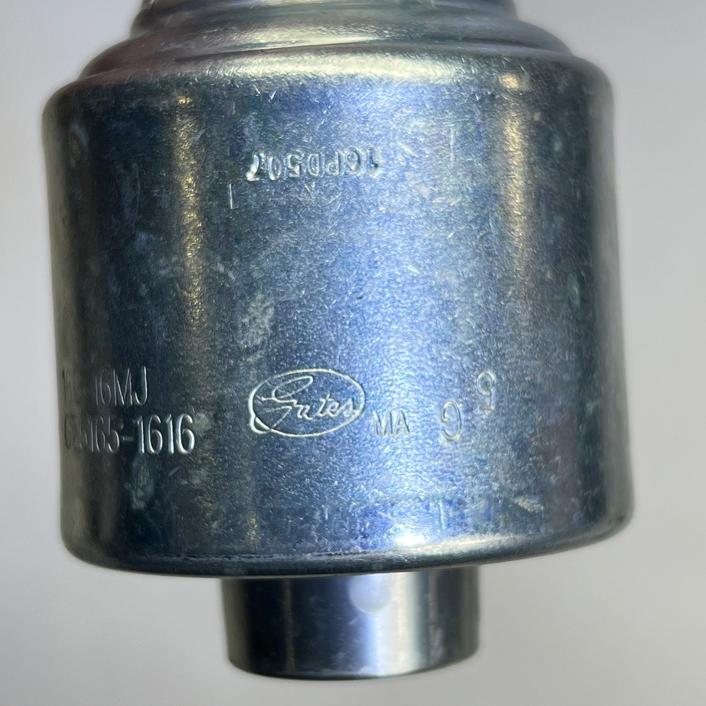 GATES 2 Wire Hose Fitting Male 37° Flare Coupling 1" x 4.11" Silver G25165-1616