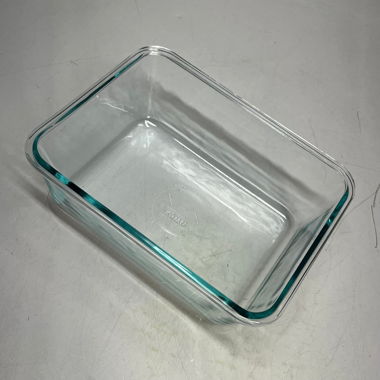 ZA@ PYREX (8 PIECE SET) FreshLock Rectangular Glass Storage Set 2, 6, & 8 Cups Containers  Clear/Red 1149251 A