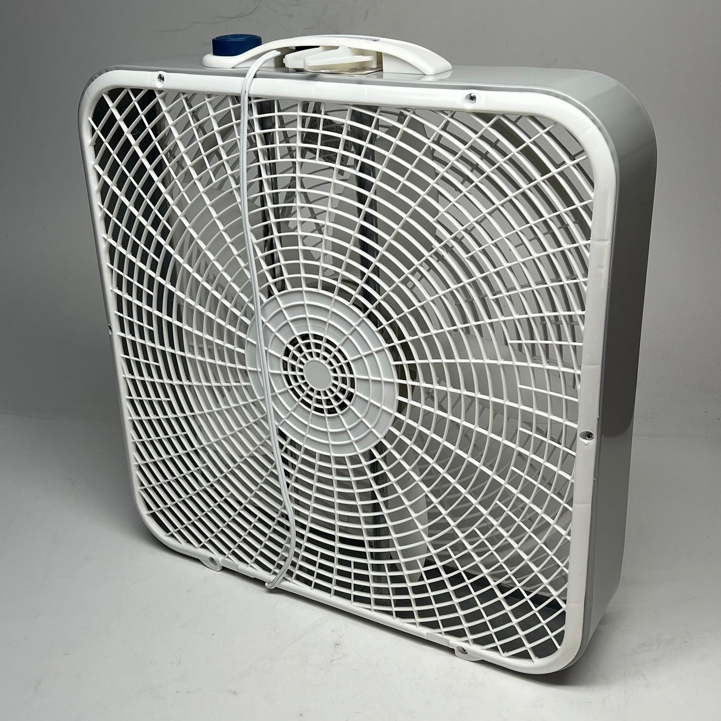 ZA@ LASKO Weather Shield Box Fan High Performance 20" Blade White (As-Is)