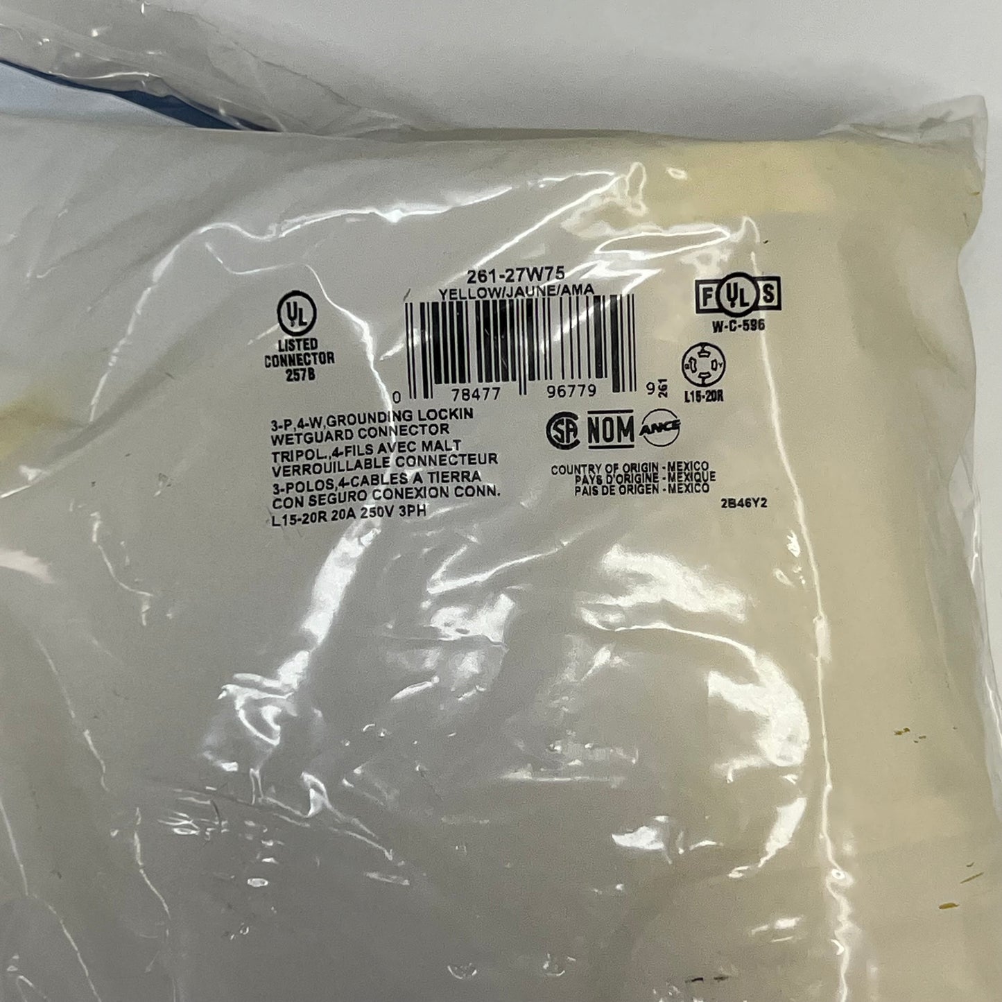 LEVITON Wet Guard Water Tight Locking Connector 20 Amp Yellow 261-27W75