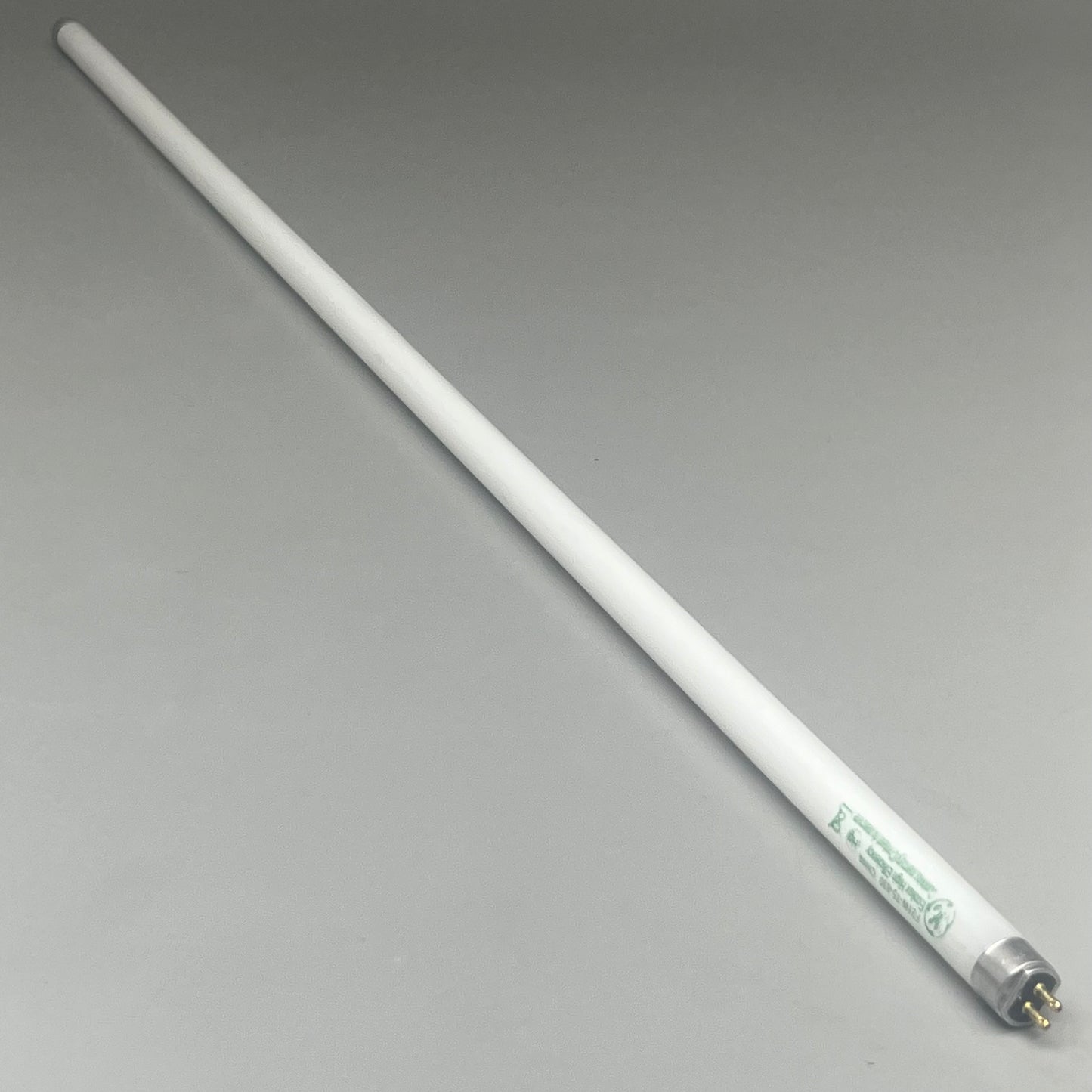 ZA@ GRAINGER 38PK Fluorescent Light Bulb Tube 33.25"Lx.625"D (Some are broken)