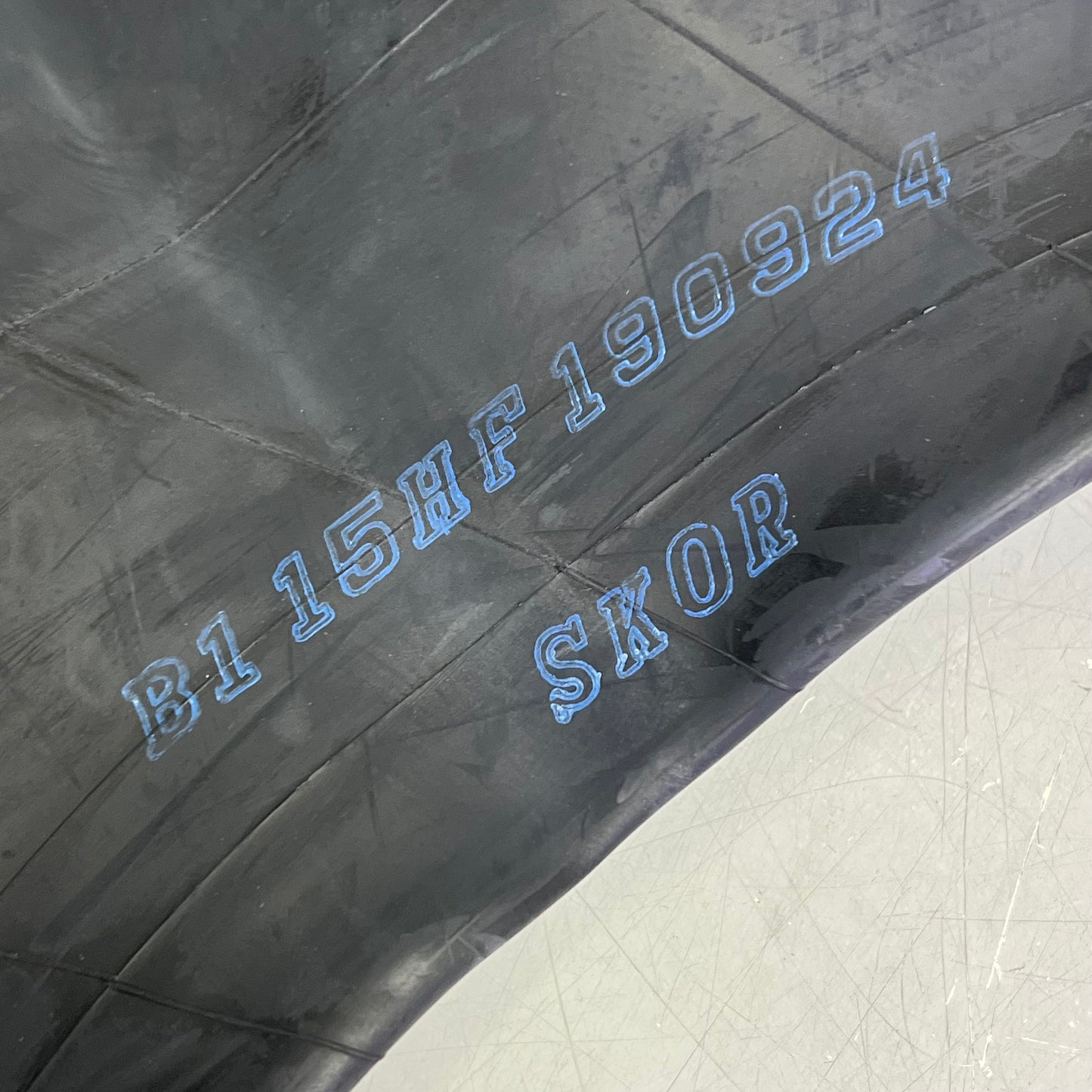 TRANS AMERICAN RUBBER  Butyl Radial Tube 28x9.00R15 Center 9I75NB TR75A