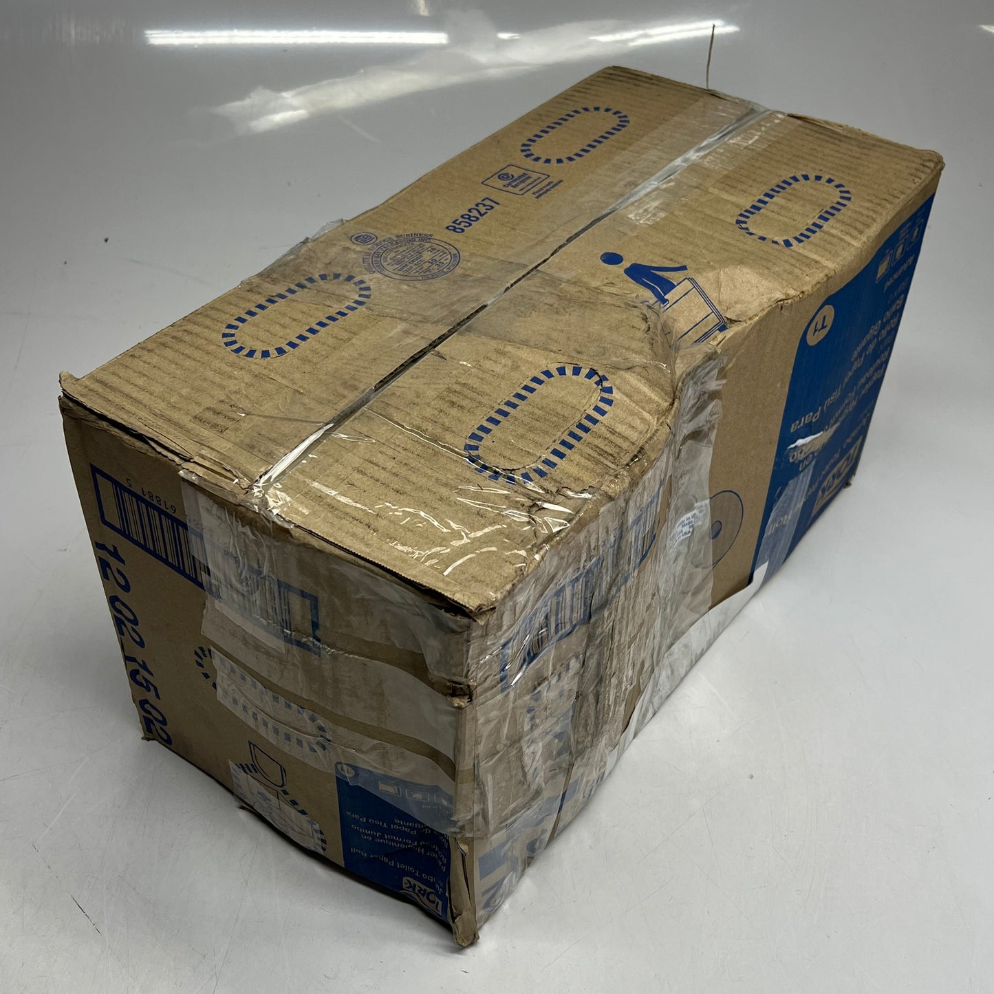 ZA@ TORK (6 PACK) Jumbo Toilet Paper Rolls 2-Ply White 12021502 (Distressed Packaging)